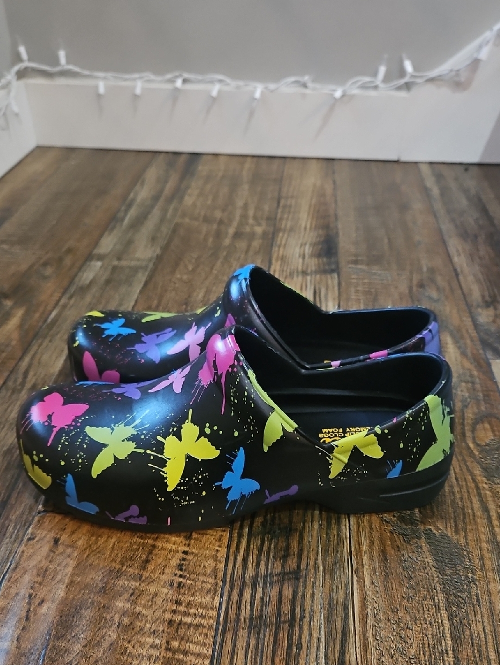 Women's Revel‎ Slip Resistant Waterproof Clogs with Multicolor Butterfly Print